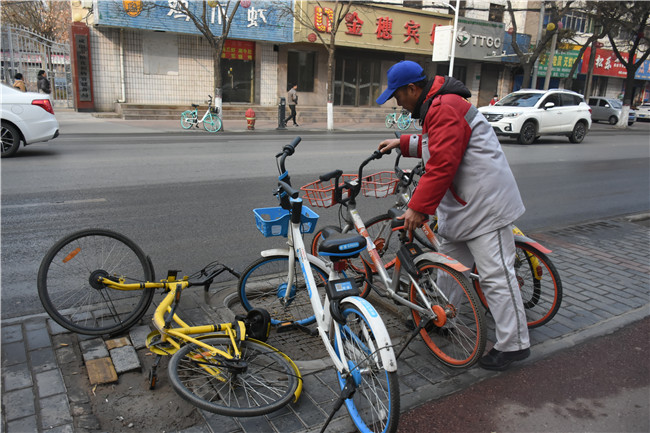 市停車公司開展“兩會(huì)”大巡查活動(dòng)